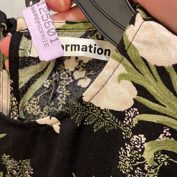 Reformation Gavin dress in black floral size 0 - Picture 5 of 7